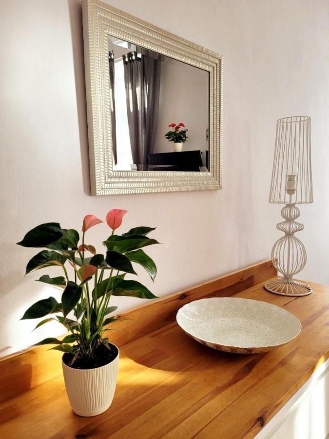 Przytulne Apartamenty W Centrum Warszawy Lok 2 Varsovia Exterior foto